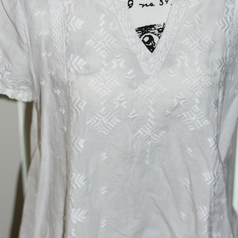Tunic - Picture 7 of 8